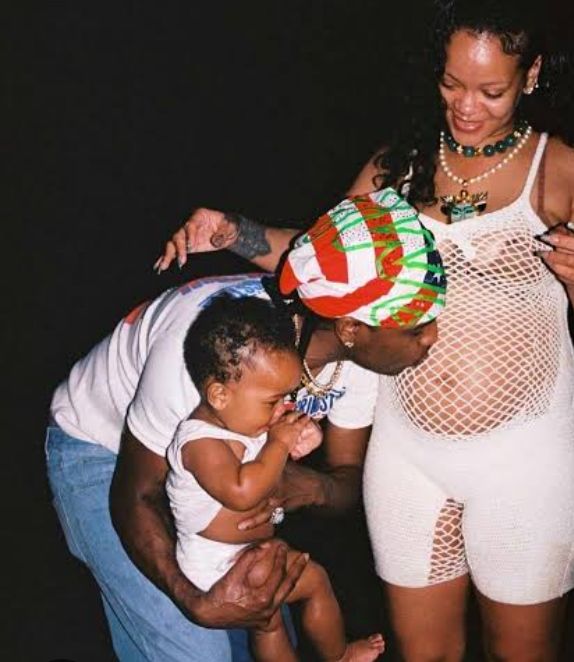 Singer Rihanna names second child “Riot”