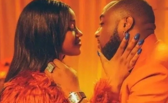 Davido’s music video for ‘1 milli’ has resurfaced, and fans are reacting to it in a different way.